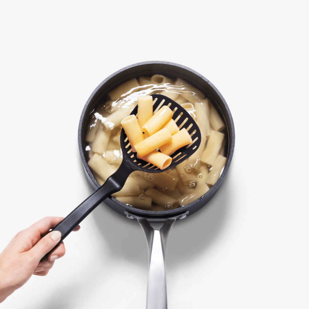 Dreamfarm Big Lestrain Süzgeç, Siyah Dreamfarm Big Lestrain Süzgeç, Siyah