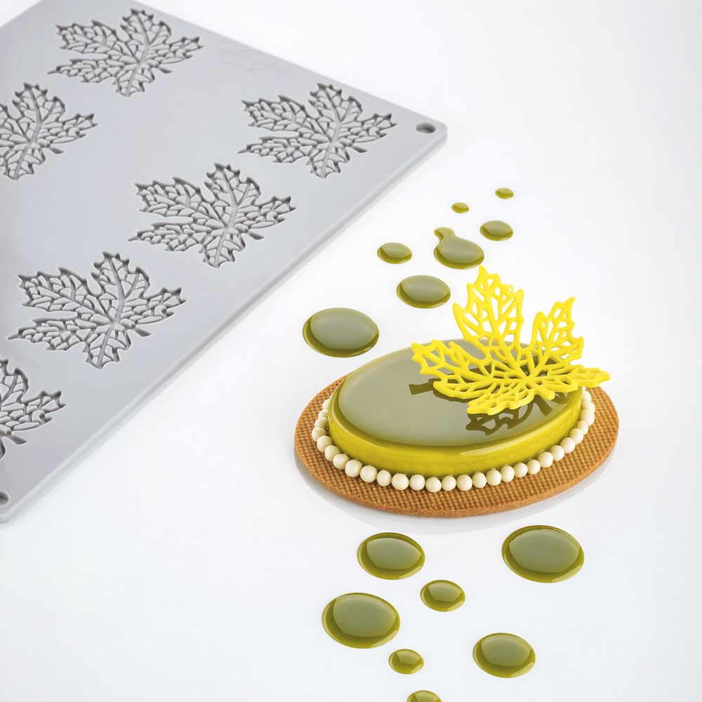 Gourmand Silikon Mould 8 Maple Indents ( Tuil Kalıbı 8 li ) 6.6 * 6.25 cm  H:2 mm
