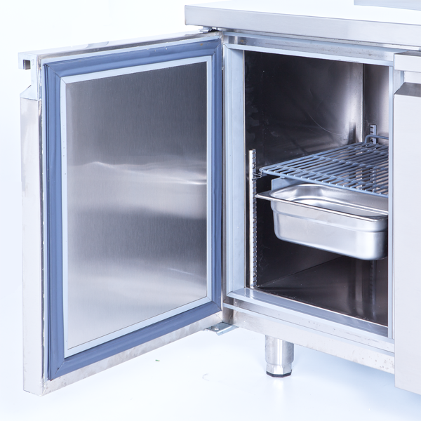 Iceinox Tezgah Tip Gn Buzdolabı 3 Kapılı ( CTS 515 CR ) Iceinox Tezgah Tip Gn Buzdolabı 3 Kapılı ( CTS 515 CR )