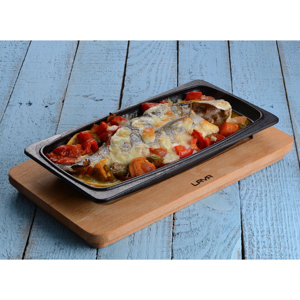 Lava Döküm Servis Tabağı ve Ahşap Altlık. Siyah Renk. 30x15cm. ( LV ECO ST 3015 K4 ) Lava Döküm Servis Tabağı ve Ahşap Altlık. Siyah Renk. 30x15cm. ( LV ECO ST 3015 K4 )