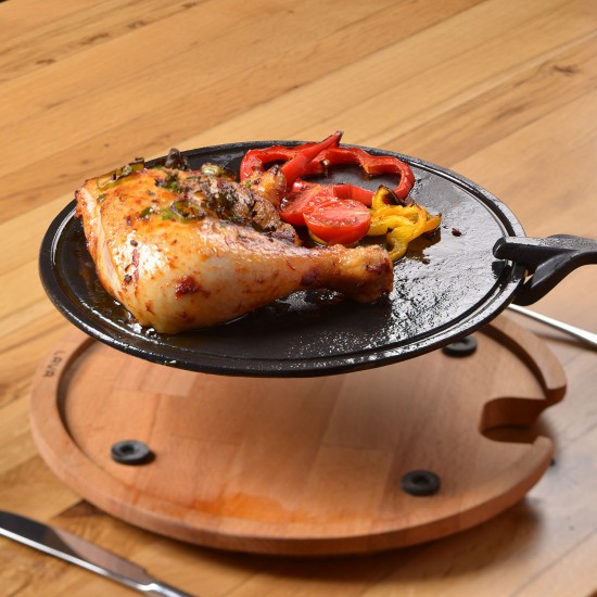 Lava Yuvarlak 26 cm Döküm Plaka ve Ahşap Altlık ( IROKO ) ( LV HRC HP 26 AS 260 IR ) Lava Yuvarlak 26 cm Döküm Plaka ve Ahşap Altlık ( IROKO ) ( LV HRC HP 26 AS 260 IR )