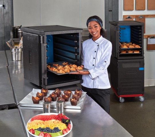 Cambro Cam GoBox Önden Yüklemeli Gıda Taşıyıcı - Thermobox -  10 cm Derinliğinde 4 GN 1/1 Küvet Kapasiteli , 40x60 cm  6 Kademeli Raylı ( EPP4060F6R )