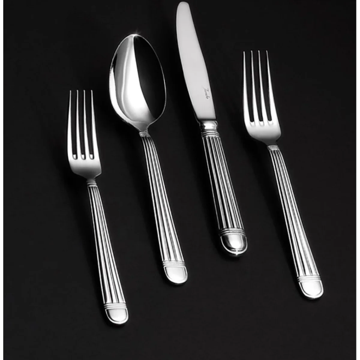 Jumbo Yemek Kaşık XL-4200 - Parlak (J1114251) Jumbo Yemek Kaşık XL-4200 - Parlak (J1114251)