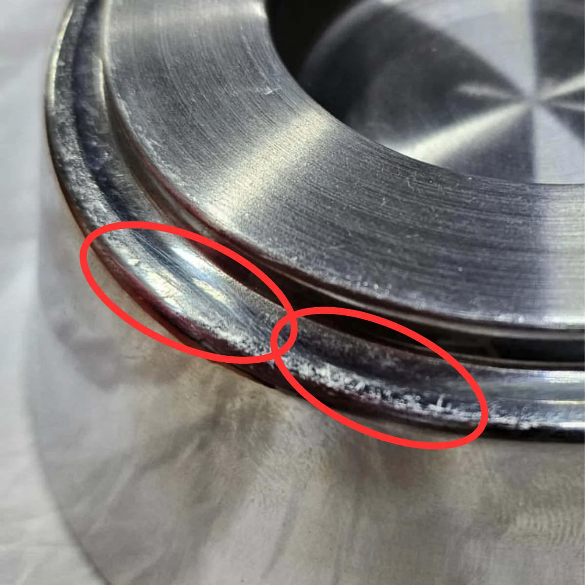 Piramit Kandil Metal