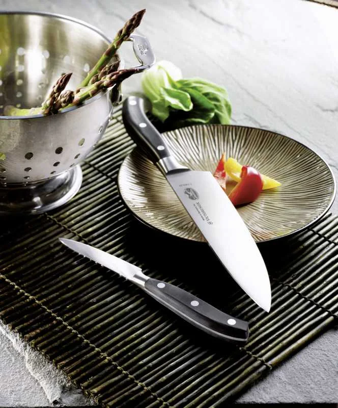 Victorinox Şef Bıçağı Dövme Çelik 20 cm VT 7.7403.20G Victorinox Şef Bıçağı Dövme Çelik 20 cm VT 7.7403.20G